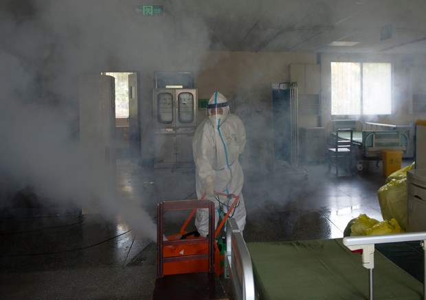 A Wuhan al via operazione di disinfezione per riaprire la metro © AFP