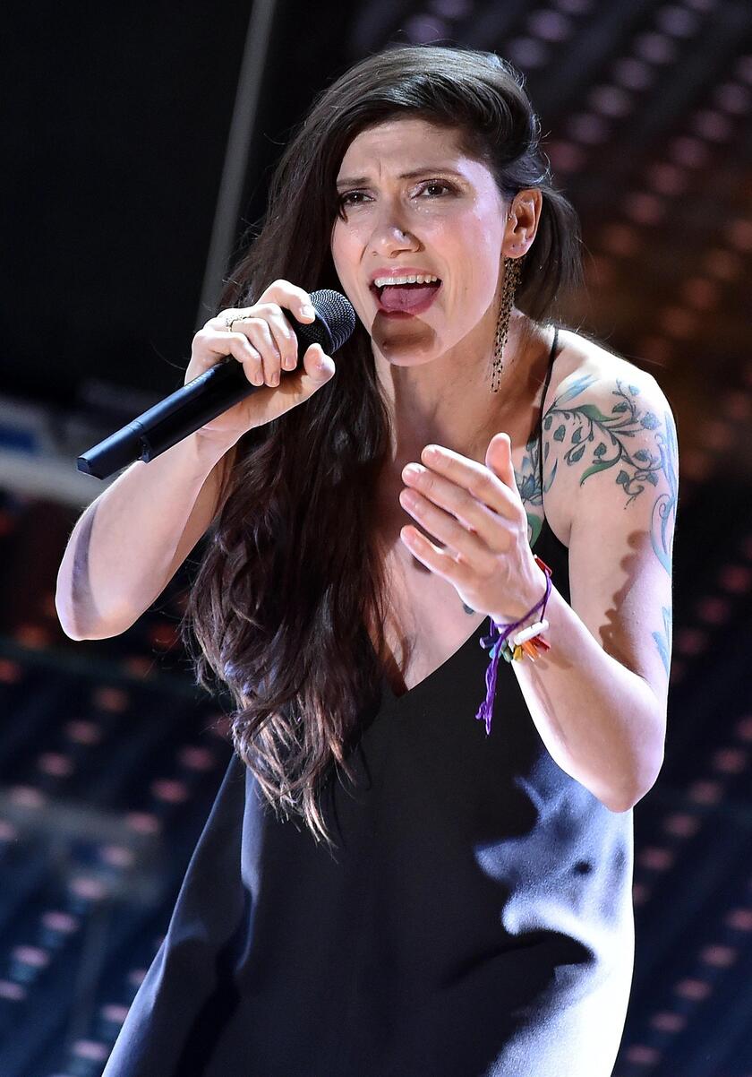 Sanremo: arriva Elisa e la musica decolla - RIPRODUZIONE RISERVATA