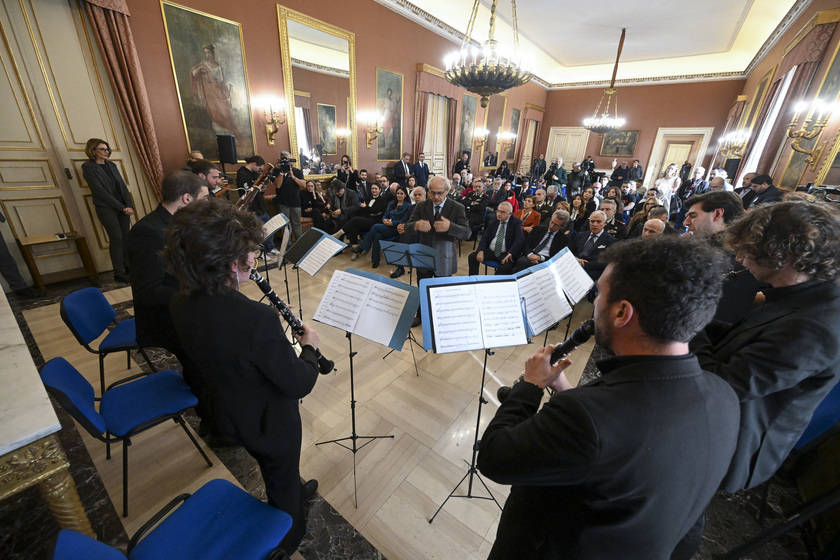 Musicista ucciso, a Napoli cerimonia per medaglia alla memoria - RIPRODUZIONE RISERVATA