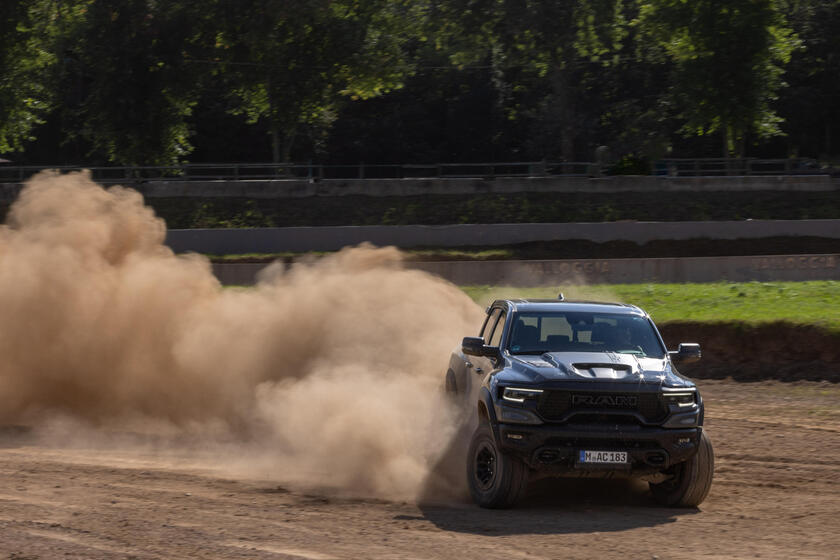 Con Lunar Edition il pick-up Ram 1500 Trx cambia pelle © ANSA/Web