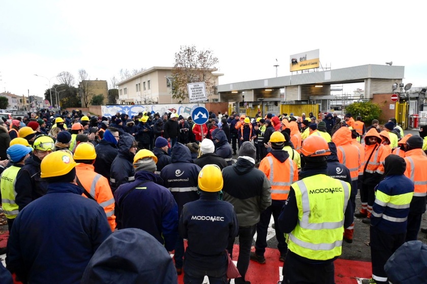 ++ Calenzano:oggi sciopero e assemblea a raffineria Eni Livorno