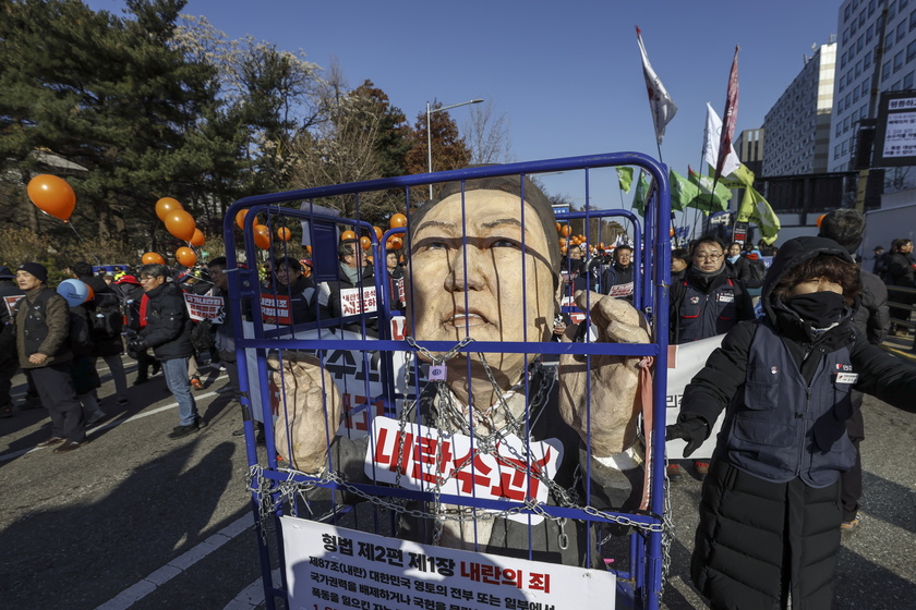 Protest calls for impeachment of South Korean President Yoon