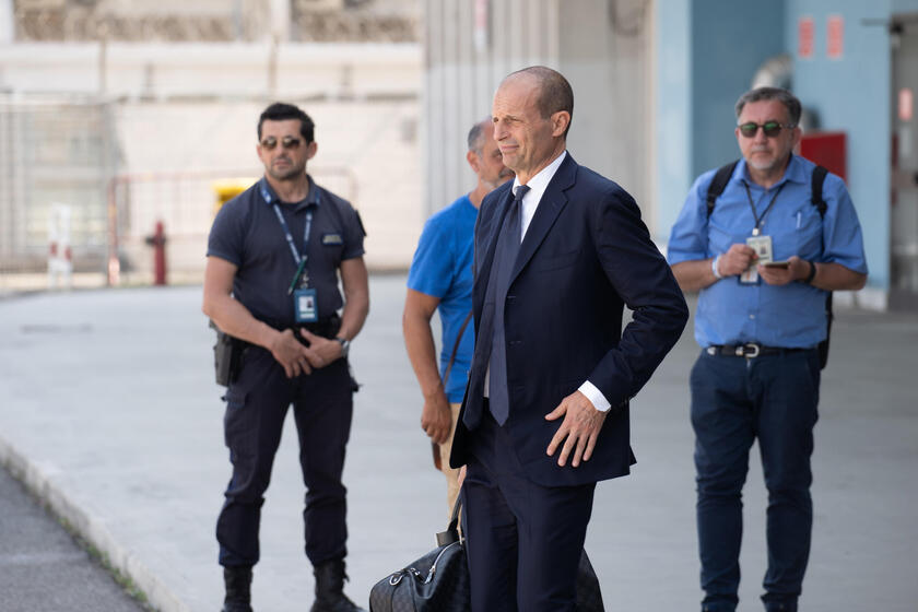 RIPRODUZIONE RISERVATA