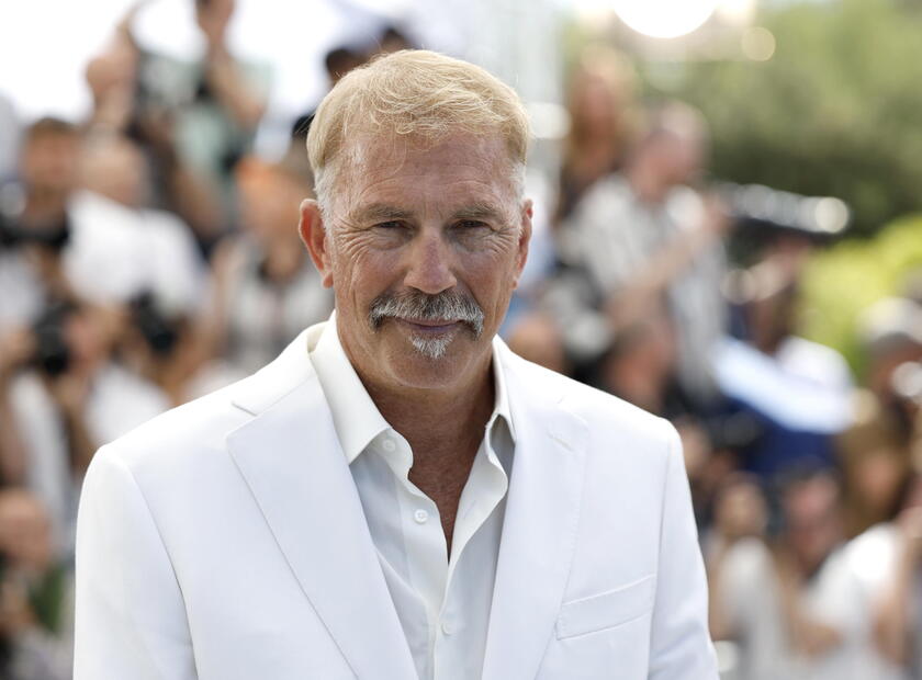 A Kevin Costner Colonna d'Oro al Magna Graecia Film Festival