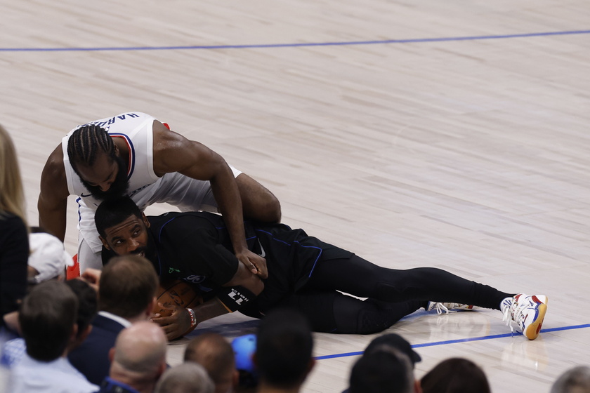 NBA Playoffs - Los Angeles Clippers at Dallas Mavericks