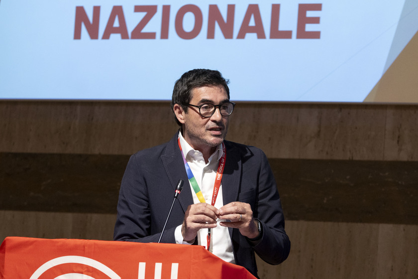 Fratoianni apre assemblea SI, grazie a 1,5 milioni di italiani