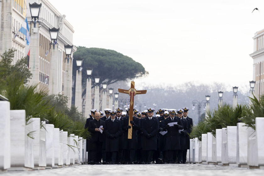 Giubileo:al via quello delle Forze Armate,militari a Porta Santa