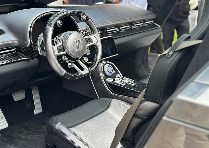 One-off Peralta S by GFG Style su meccanica Maserati MC20
