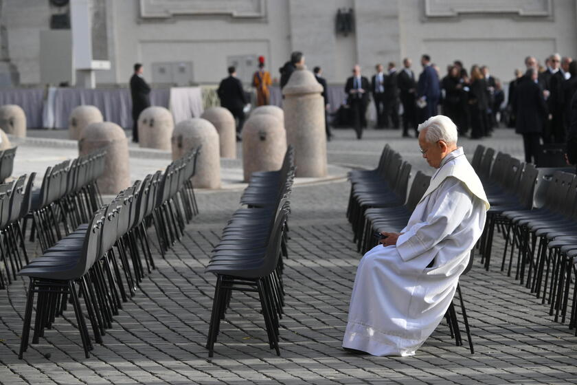 Funerale Papa Francesco, attesa in piazza San Pietro