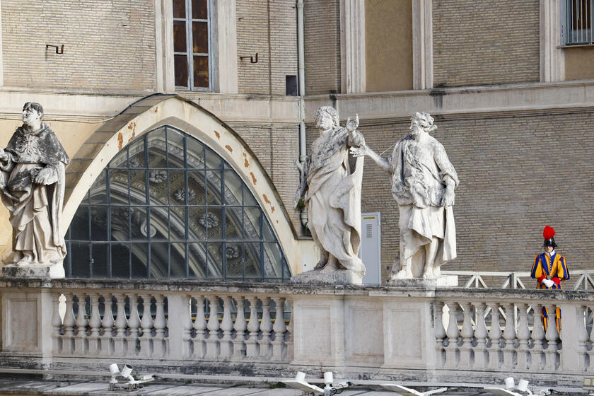 Funerale Papa Francesco, l'attesa in piazza San Pietro