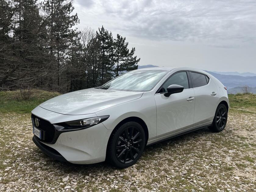 Mazda 3 e-Skyactiv G, crescono cilindrata ed equilibrio