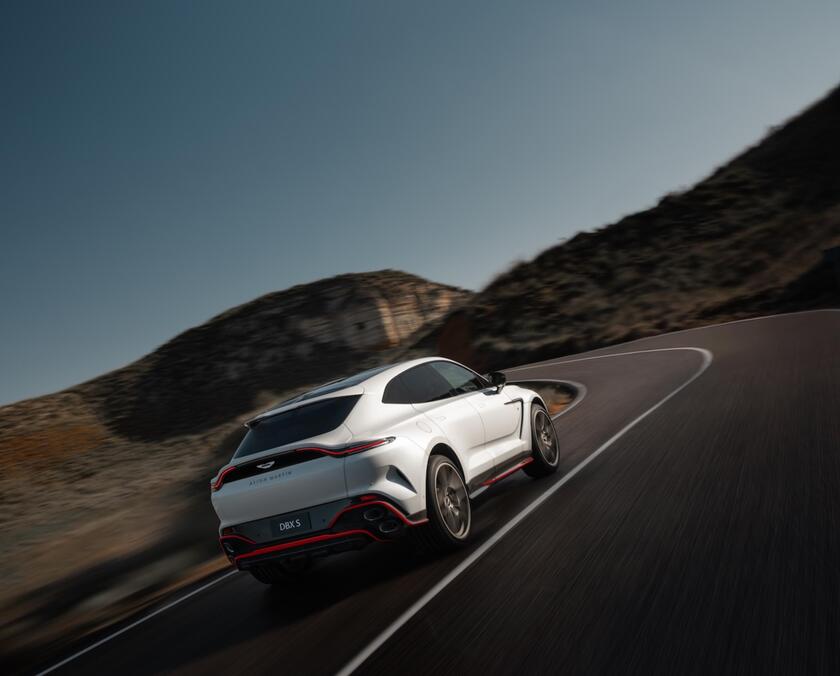 Aston Martin DBX S, il lato sportivo del Suv