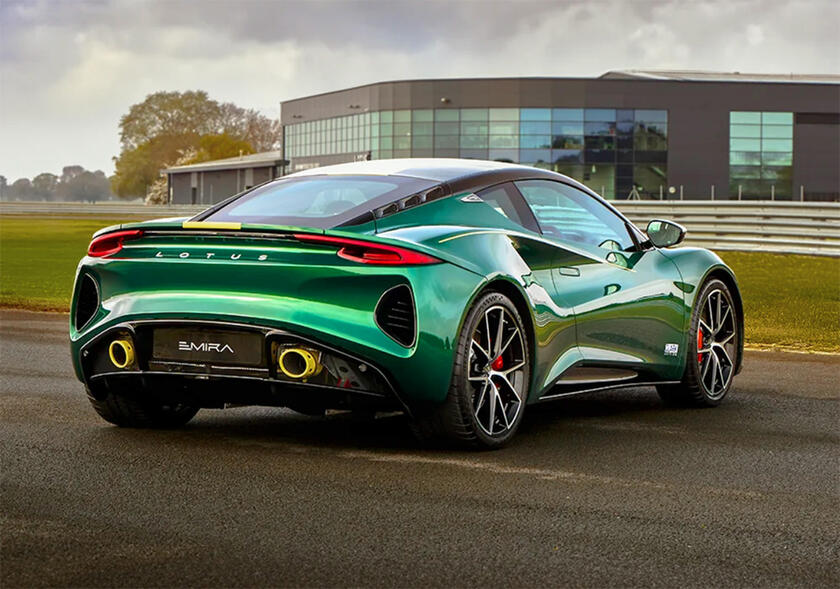Lotus Emira Clark Edition celebra il 1965, l'anno perfetto