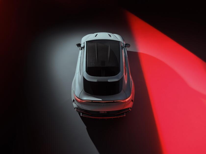 Aston Martin DBX S, il lato sportivo del Suv