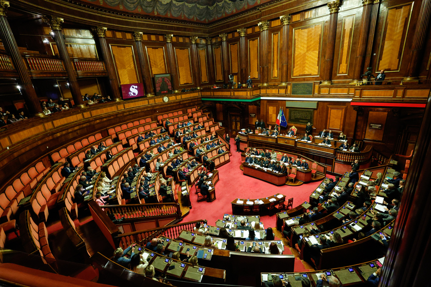 Meloni, le spese militari al 2% del Pil nel 2025