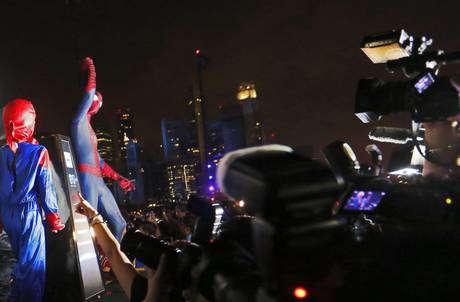 Cast of Spiderman attends Earth Hour