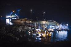 Concordia, prima la rotazione ora in asse