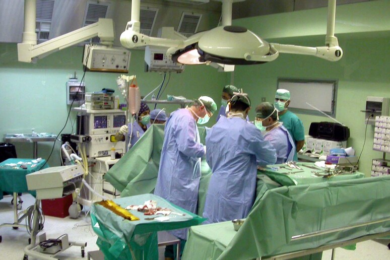 - RIPRODUZIONE RISERVATA