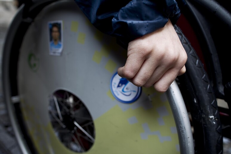 - RIPRODUZIONE RISERVATA