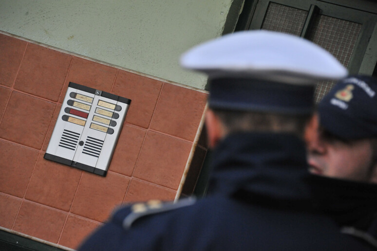 - RIPRODUZIONE RISERVATA
