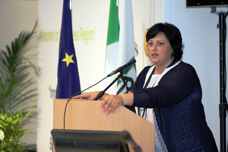 - RIPRODUZIONE RISERVATA