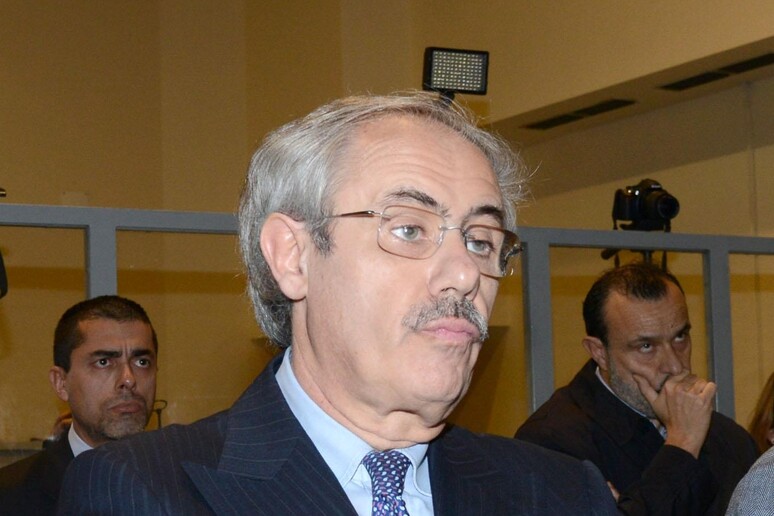 - RIPRODUZIONE RISERVATA