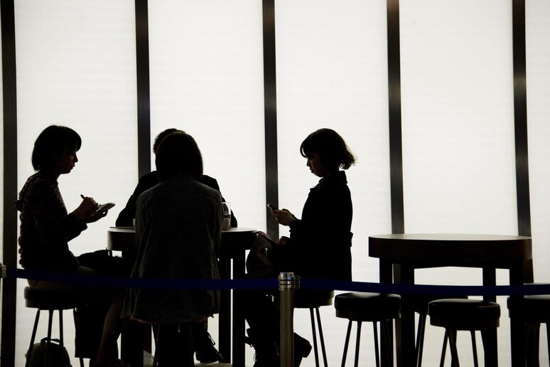Japanese women in the work force [ARCHIVE MATERIAL 20120423 ] - RIPRODUZIONE RISERVATA