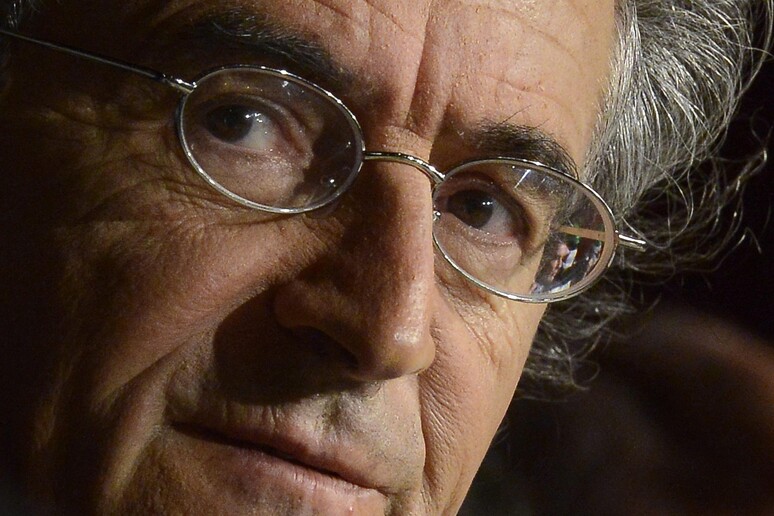 - RIPRODUZIONE RISERVATA
