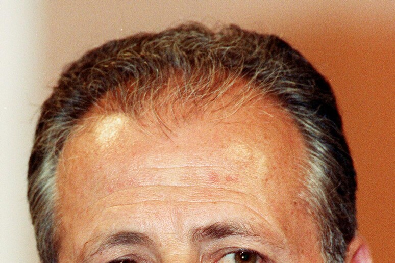 - RIPRODUZIONE RISERVATA
