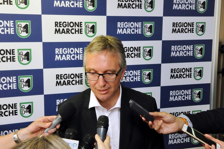 - RIPRODUZIONE RISERVATA