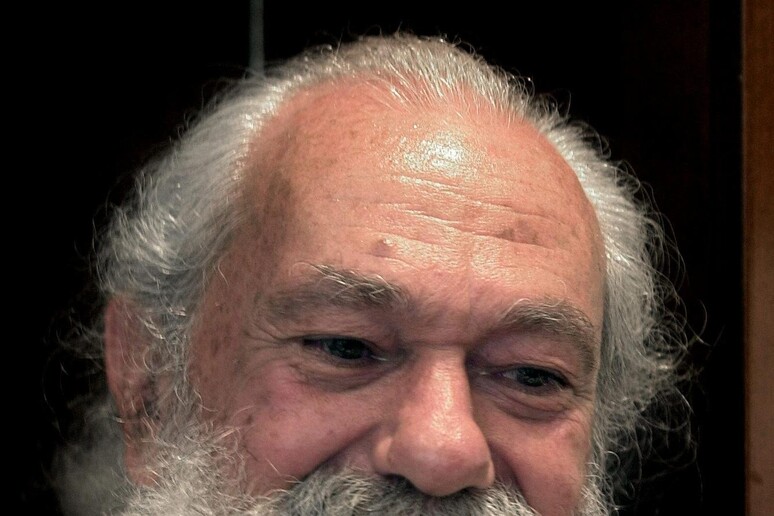 - RIPRODUZIONE RISERVATA