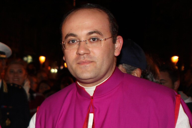 - RIPRODUZIONE RISERVATA