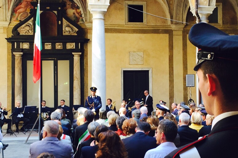 - RIPRODUZIONE RISERVATA