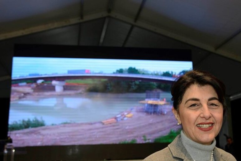 - RIPRODUZIONE RISERVATA