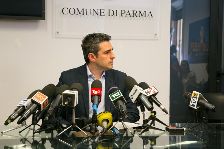 - RIPRODUZIONE RISERVATA