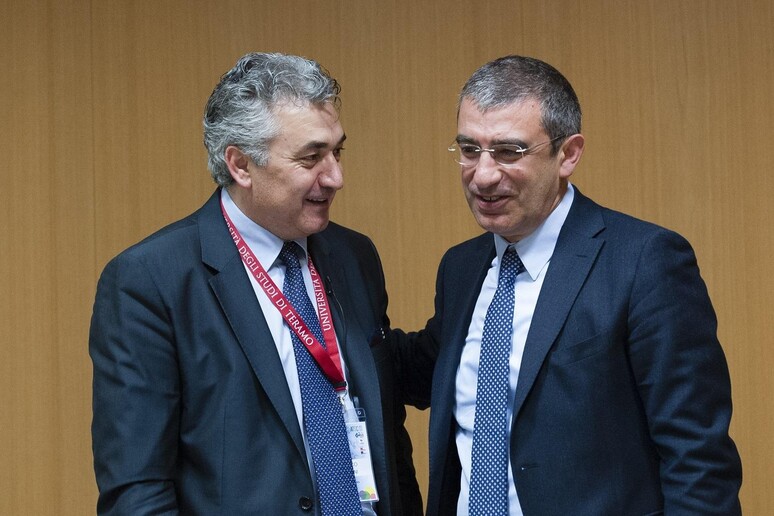 - RIPRODUZIONE RISERVATA