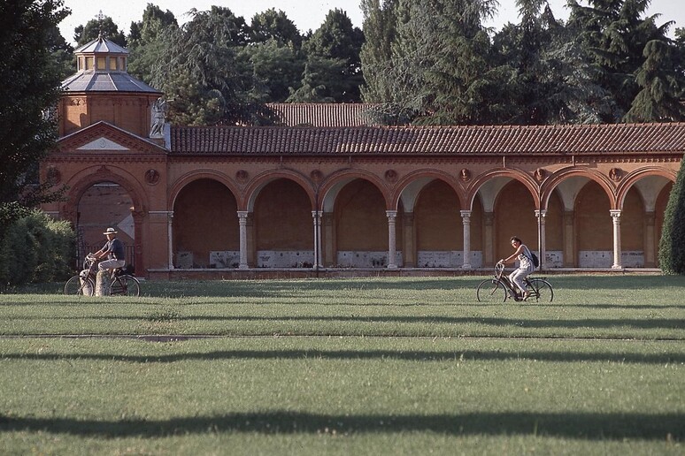 - RIPRODUZIONE RISERVATA