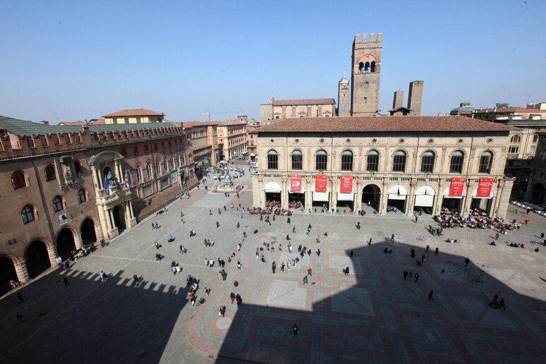 - RIPRODUZIONE RISERVATA