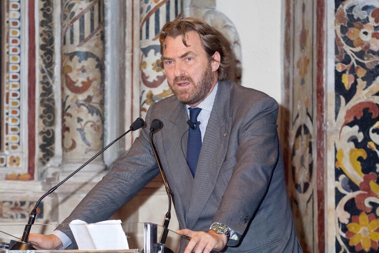 - RIPRODUZIONE RISERVATA