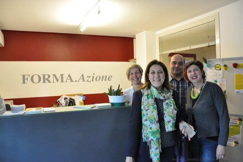 - RIPRODUZIONE RISERVATA