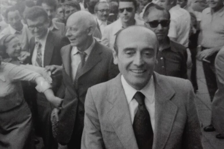 - RIPRODUZIONE RISERVATA