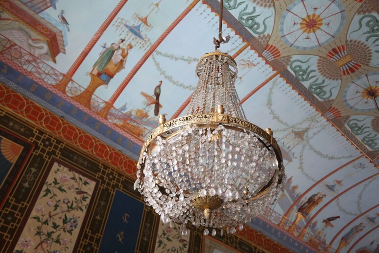 Uno dei lampadari della Palazzina Cinese - RIPRODUZIONE RISERVATA