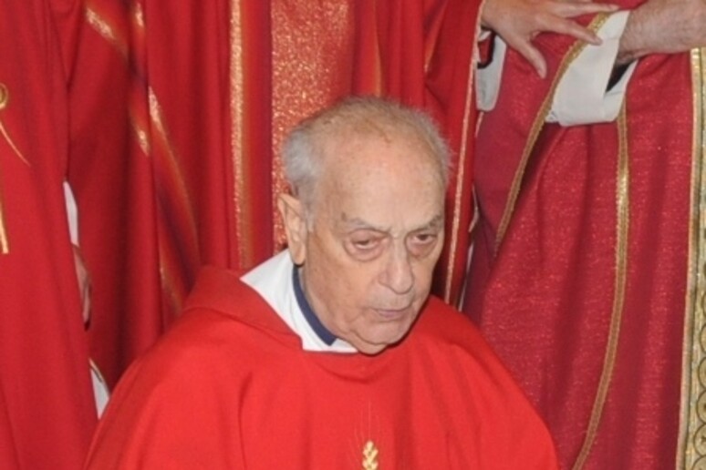 - RIPRODUZIONE RISERVATA