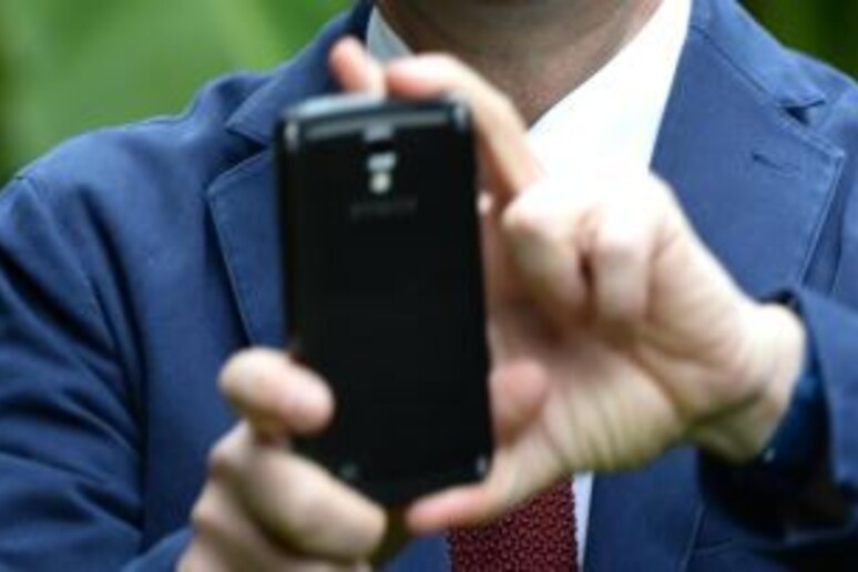 - RIPRODUZIONE RISERVATA