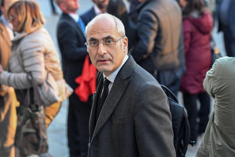 - RIPRODUZIONE RISERVATA
