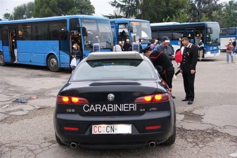 carabinieri - RIPRODUZIONE RISERVATA