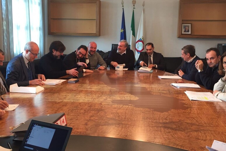 - RIPRODUZIONE RISERVATA