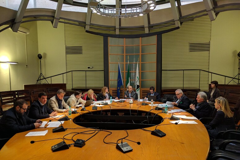 - RIPRODUZIONE RISERVATA
