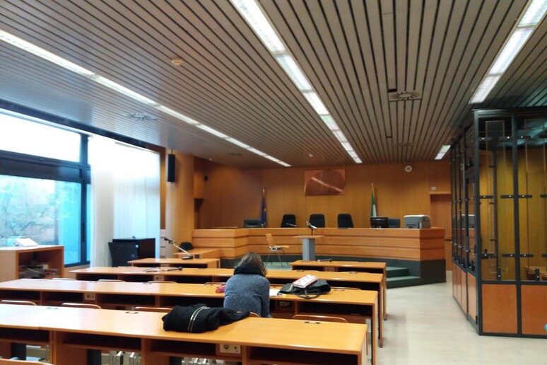 - RIPRODUZIONE RISERVATA