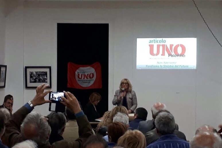 - RIPRODUZIONE RISERVATA